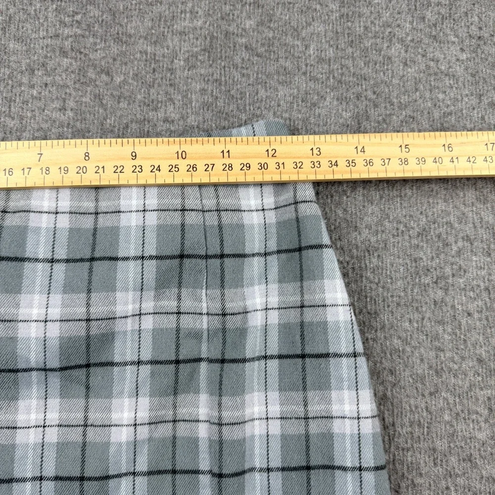Eyeshadow Gray Plaid Mini Skirt with Front Slits Size 7 Women's Casual Preppy - Picture 7 of 8